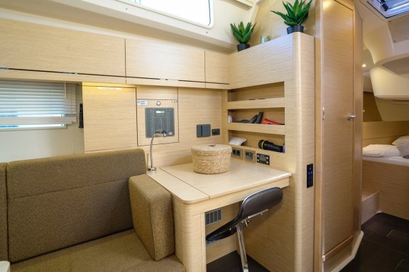 Image of Evelyn yacht #17