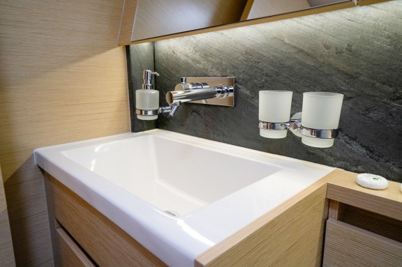 Image of Evelyn yacht #30