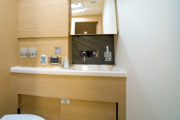 Image of Evelyn yacht #32