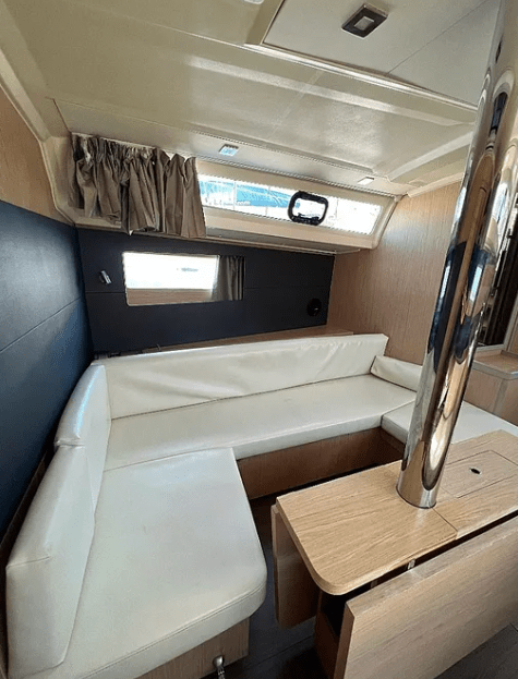 Image of Tikal II yacht #9