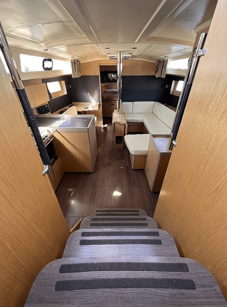 Image of Tikal II yacht #7