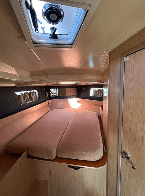 Image of Tikal II yacht #10