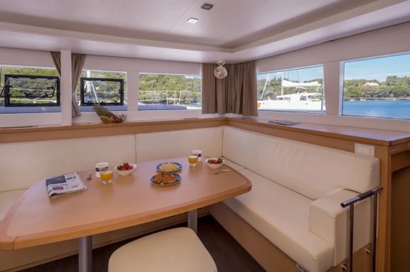 Image of Gin Tonic yacht #6