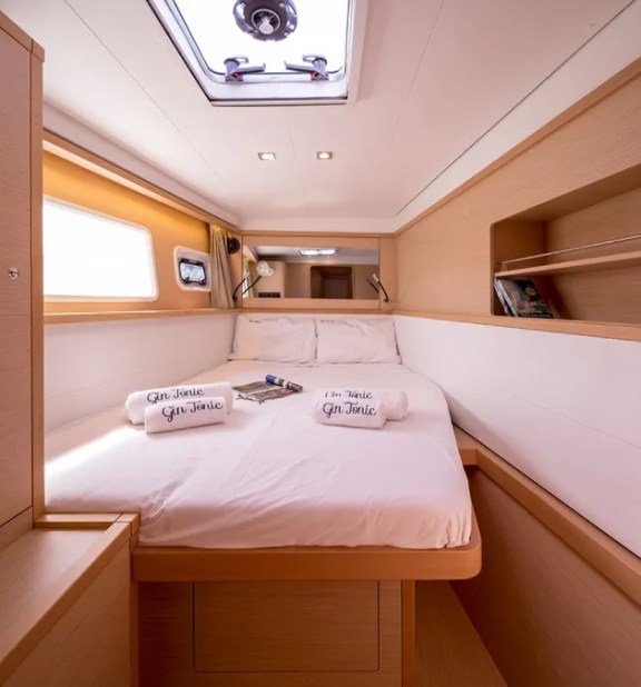 Image of Gin Tonic yacht #9