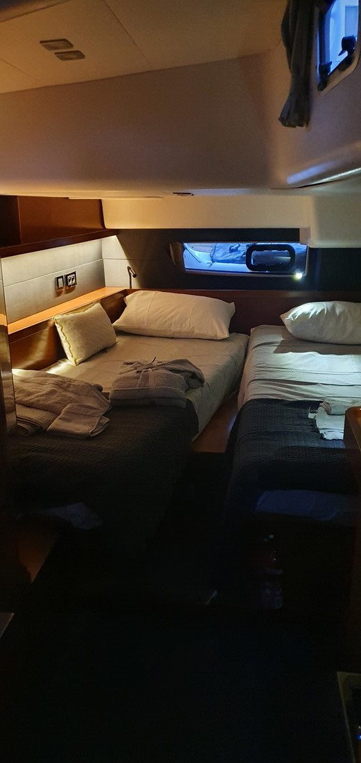 Image of Ultreya yacht #27