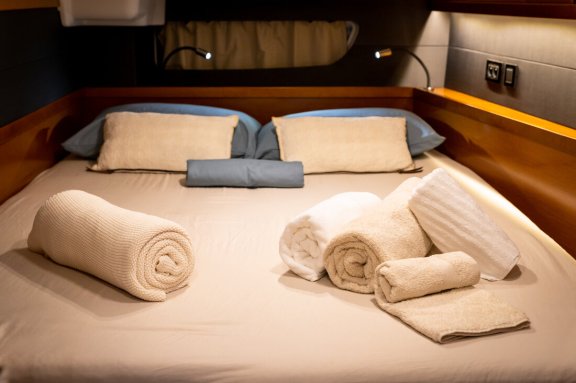 Image of Ultreya yacht #32