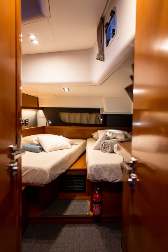 Image of Ultreya yacht #33