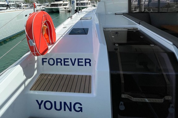Image of Knotty Cat (Forever Young) yacht #3