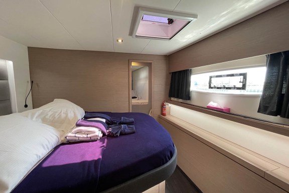 Image of Knotty Cat (Forever Young) yacht #23