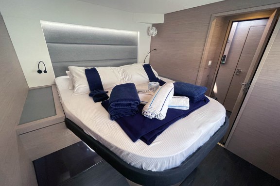 Image of Knotty Cat (Forever Young) yacht #34