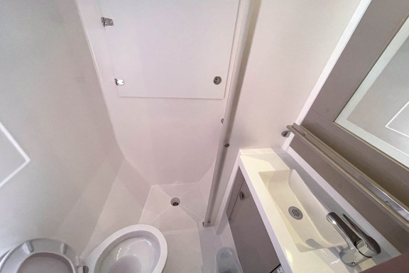 Image of Knotty Cat (Forever Young) yacht #45