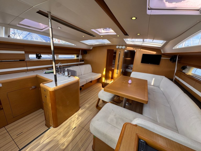Image of Trinity yacht #9
