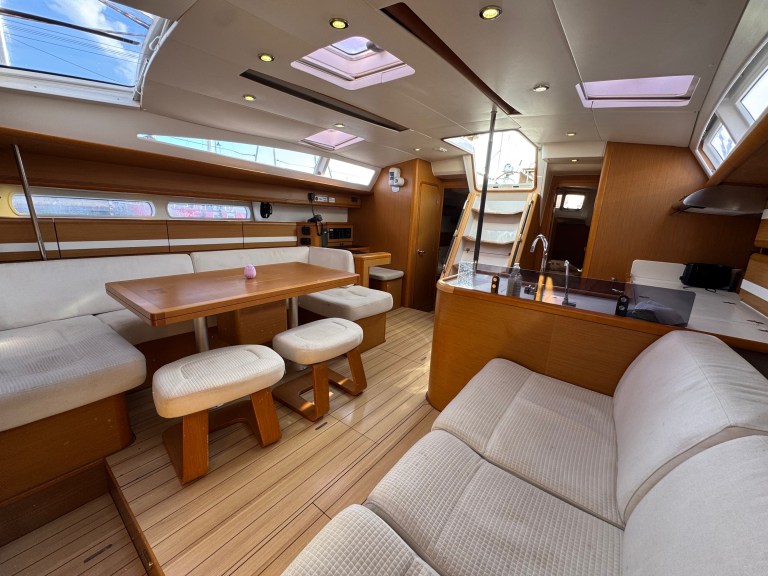 Image of Trinity yacht #10