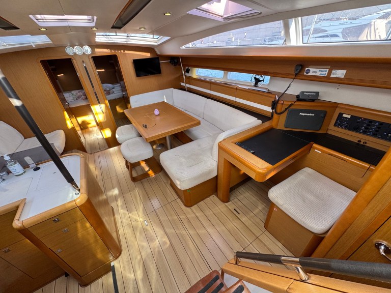 Image of Trinity yacht #11