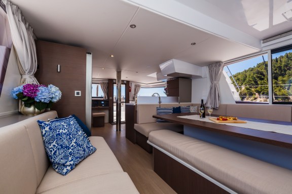 Image of Aldebaran yacht #12