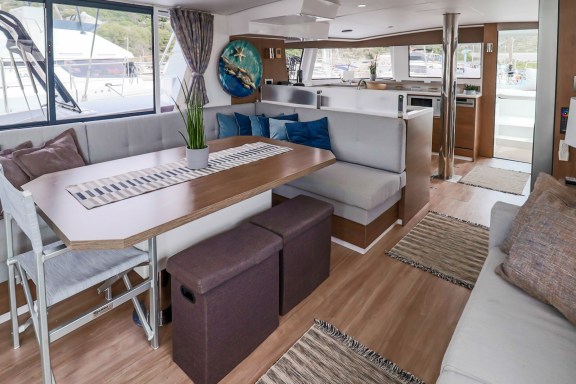 Image of Cyprinus yacht #19