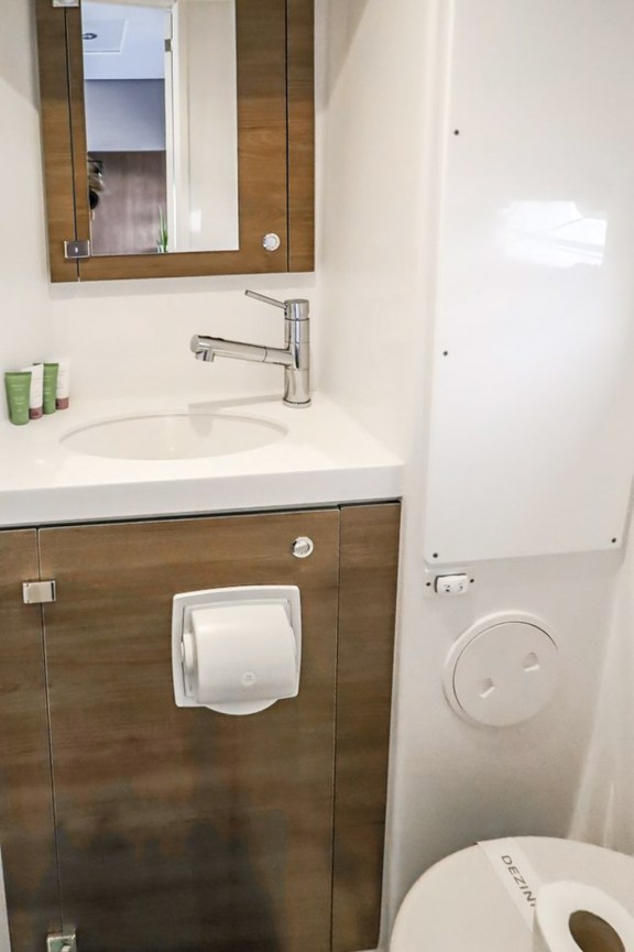 Image of Cyprinus yacht #31