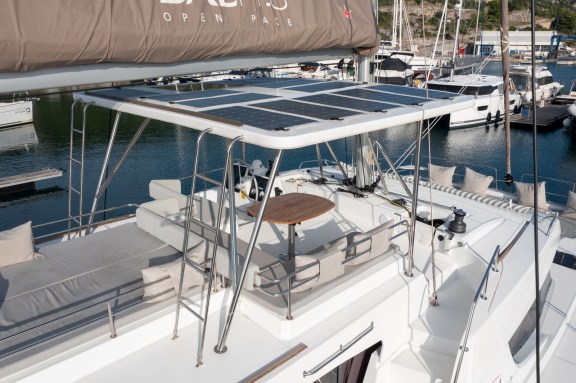 Image of Cyprinus yacht #7