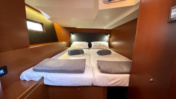 Image of Black Swan yacht #15