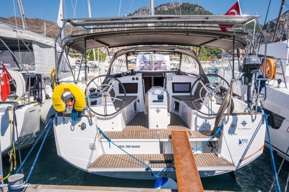 Image of Feel The Magic yacht #10