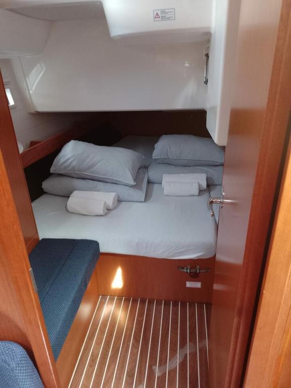 Image of Summer elli yacht #10