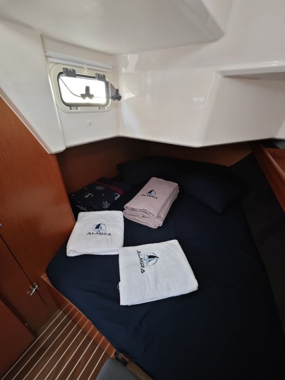 Image of Almira yacht #24