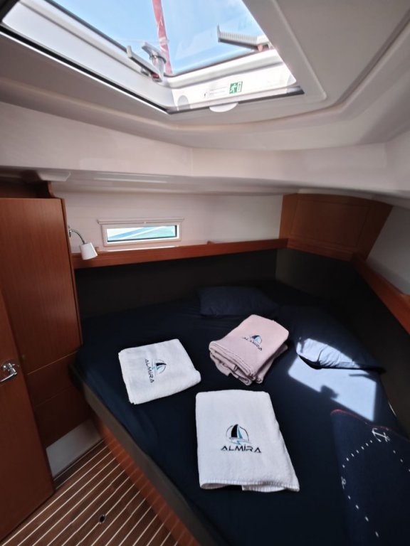 Image of Almira yacht #19