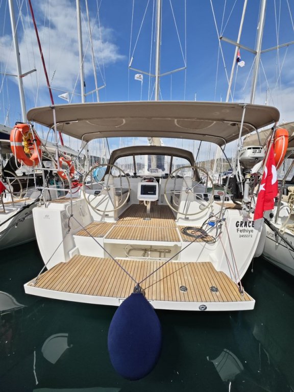 Image of Grace yacht #3