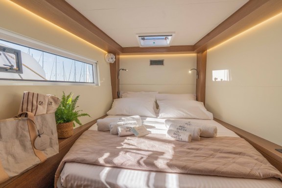 Image of Oneida 2 yacht #11