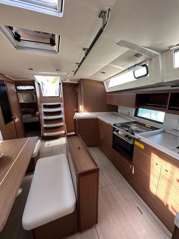 Image of PRESTIGE yacht #12