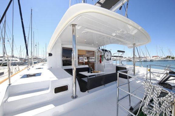 Image of Gin Tonic yacht #8