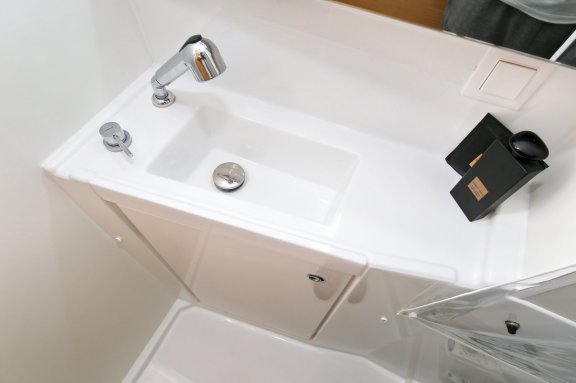 Image of Gin Tonic yacht #25