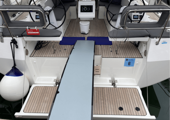 Image of Lizzy yacht #4