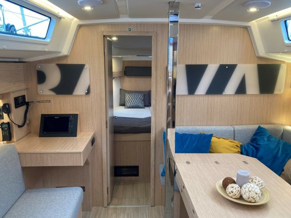 Image of Lizzy yacht #13