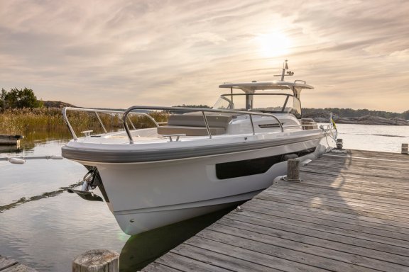 Image of Ruddy yacht #12