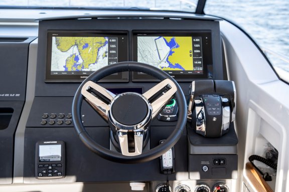 Image of Ruddy yacht #14