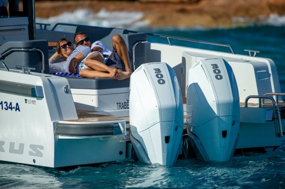 Image of Ruddy yacht #24