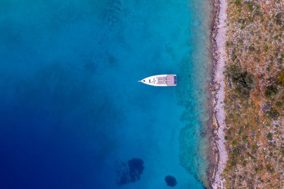 Image of Oracle yacht #6