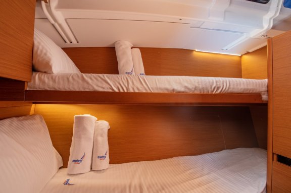 Image of Oracle yacht #22