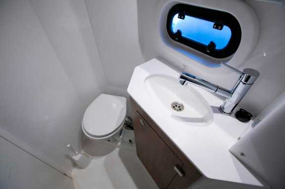 Image of Kos 42.6 yacht #19