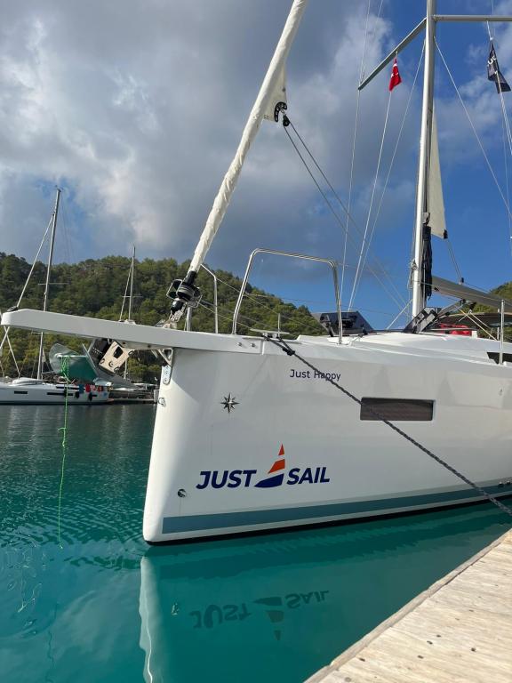 Image of Just Happy yacht #3