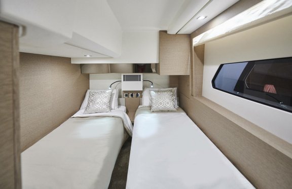 Image of Prestige 460 yacht #14