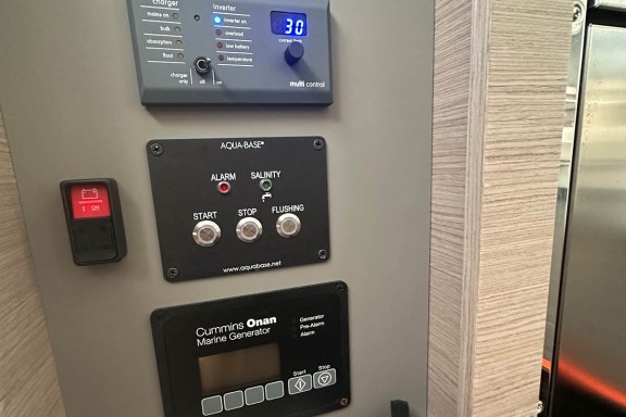 Image of Endless Summer yacht #28