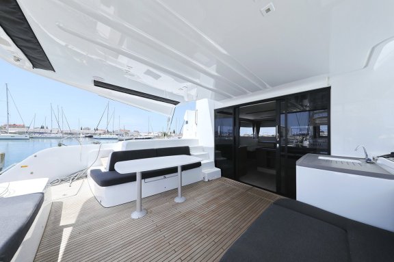 Image of High Life yacht #6