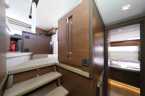 Image of High Life yacht #16