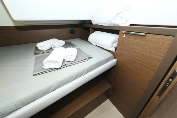 Image of High Life yacht #21