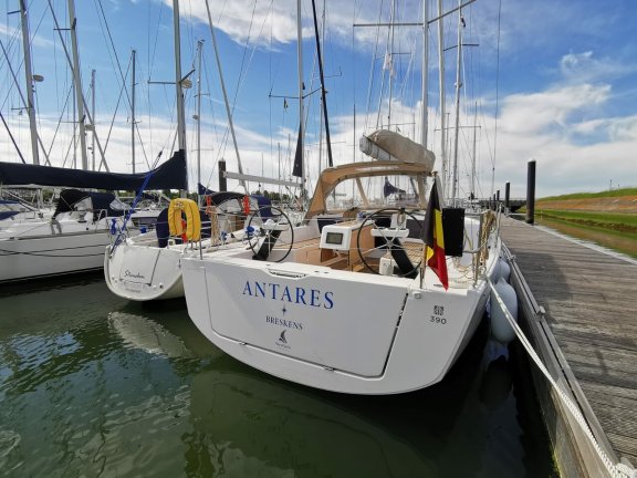 Image of Antares yacht #3