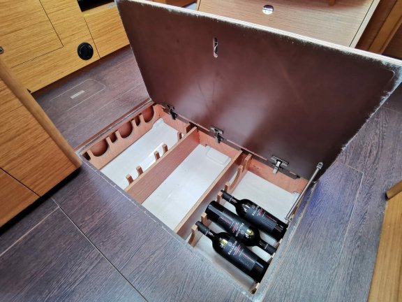 Image of Antares yacht #27