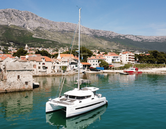 Image of Nicole yacht #3