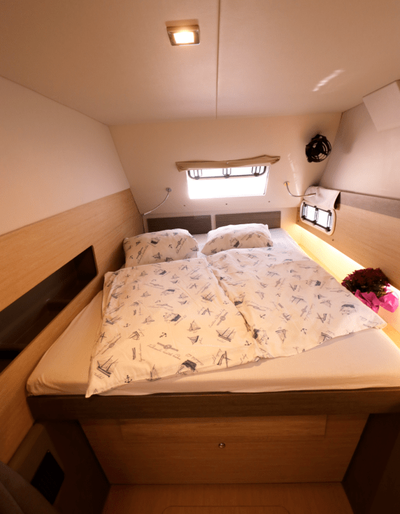 Image of Nicole yacht #8